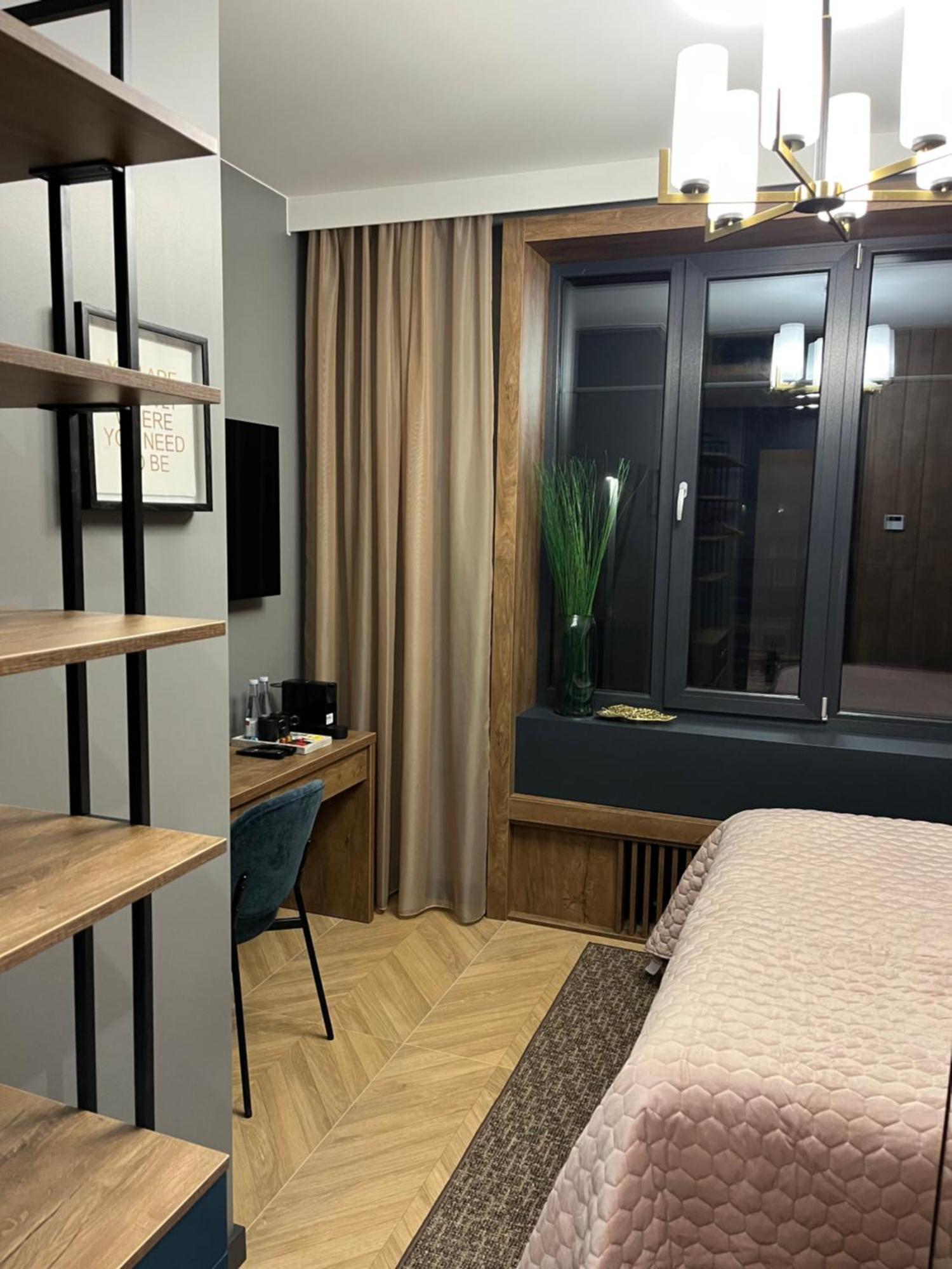 Four Sisters Luxury Rooms In Siauliai Esterno foto